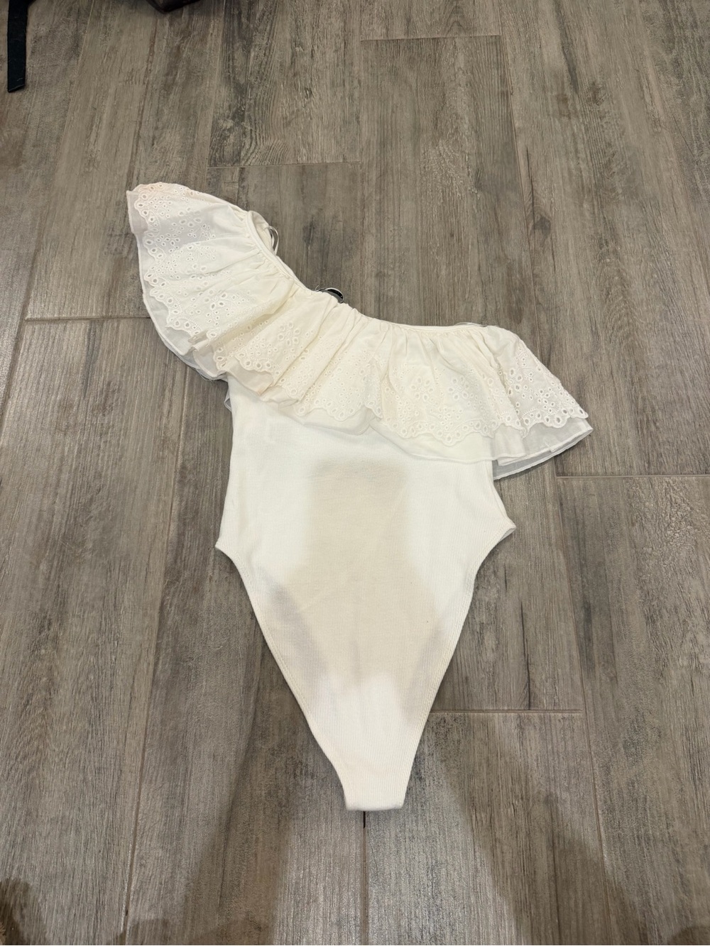 Zara White One-Shoulder Ruffle Bodysuit